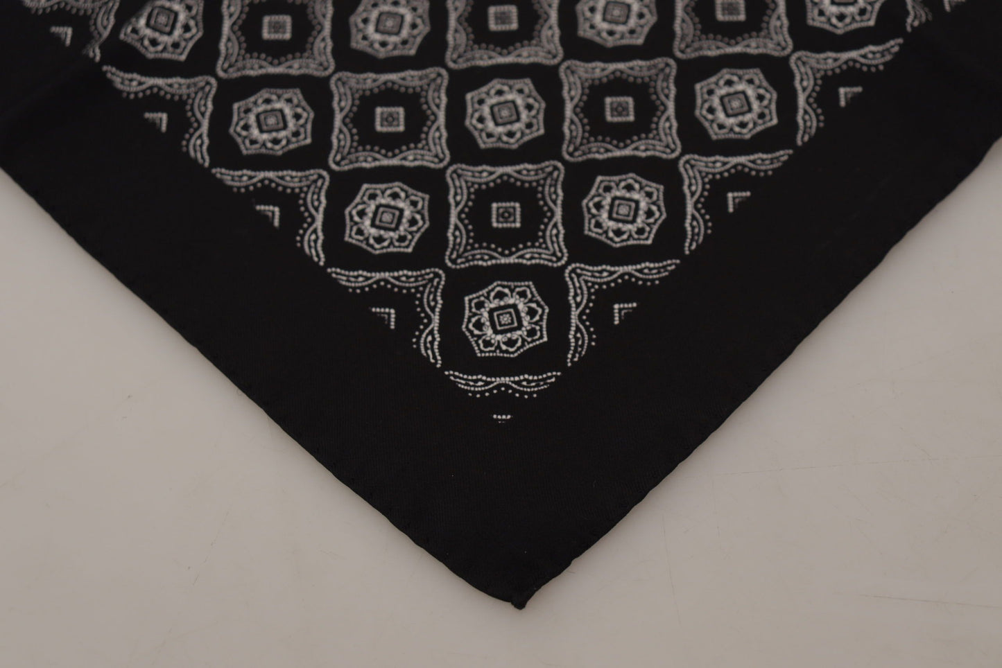 Dolce &amp; Gabbana Elegant Geometric Silk Square Scarf