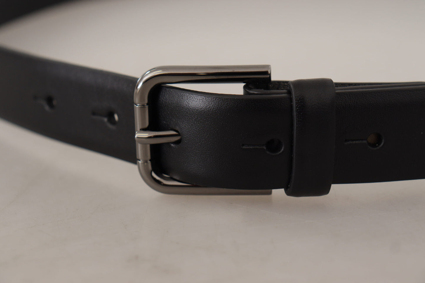 Dolce &amp; Gabbana Elegant Black Leather Classic Belt