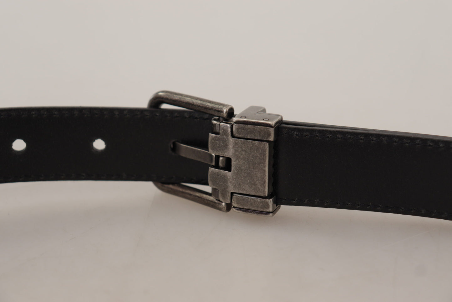 Dolce &amp; Gabbana Elegant Black Leather Belt with Metal Buckle