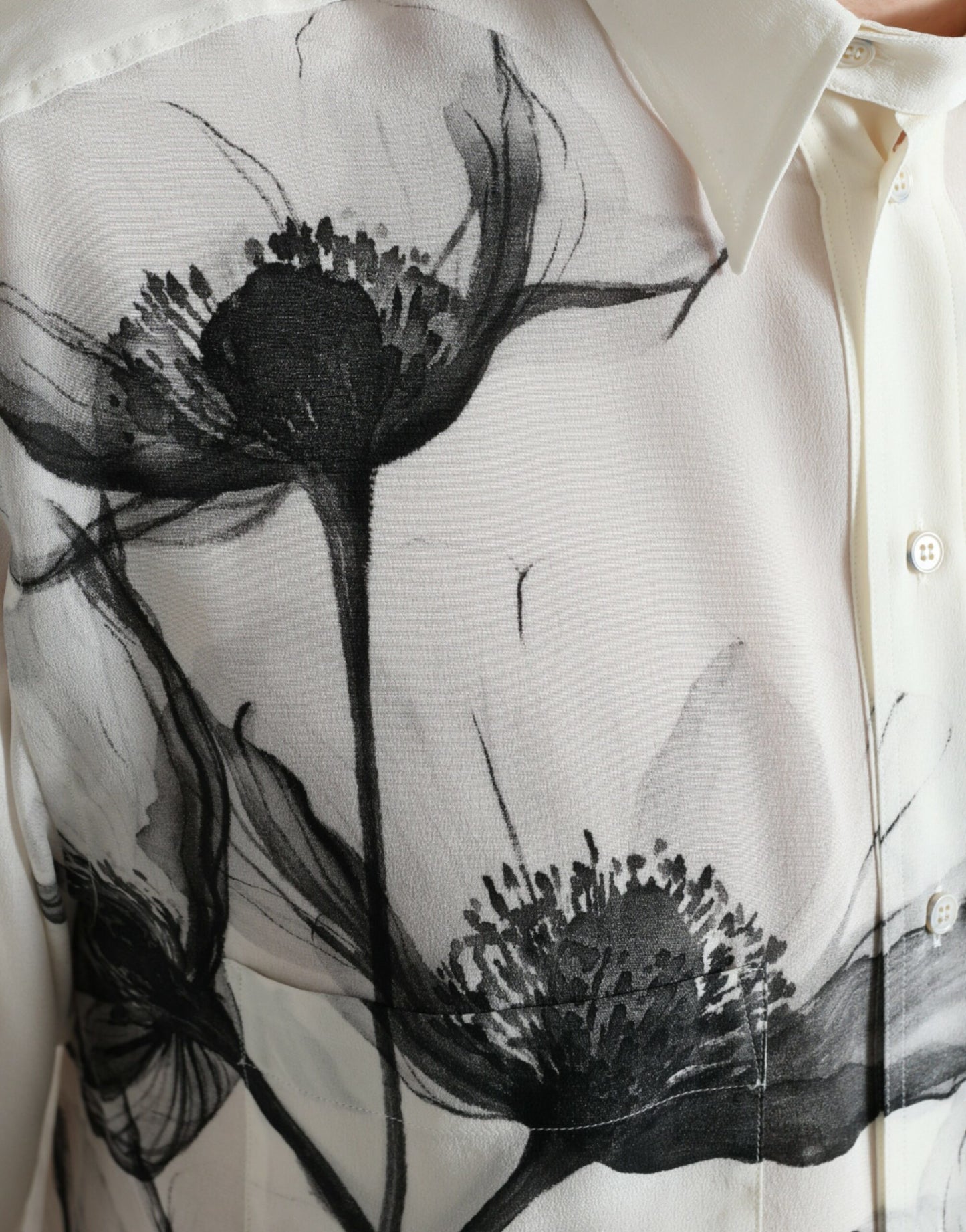 Dolce &amp; Gabbana Elegant Floral Silk Dress Shirt